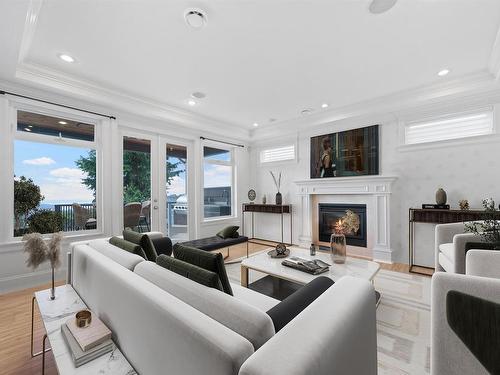 4825 Skyline Drive, North Vancouver, BC 