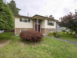 2709 LYNBROOK DRIVE  Vancouver, BC V5S 2C2