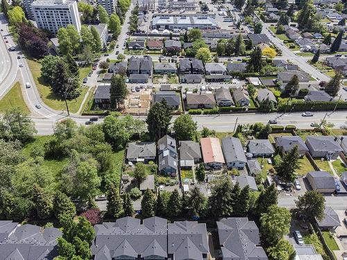 8251 10Th Avenue, Burnaby, BC 