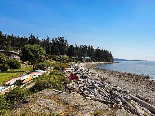 5398 Wakefield Beach Lane, Sechelt, BC 