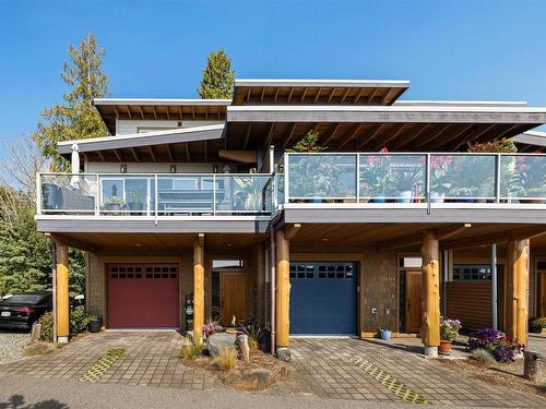 5398 Wakefield Beach Lane, Sechelt, BC 