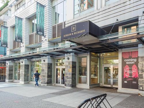 904 480 Robson Street, Vancouver, BC 