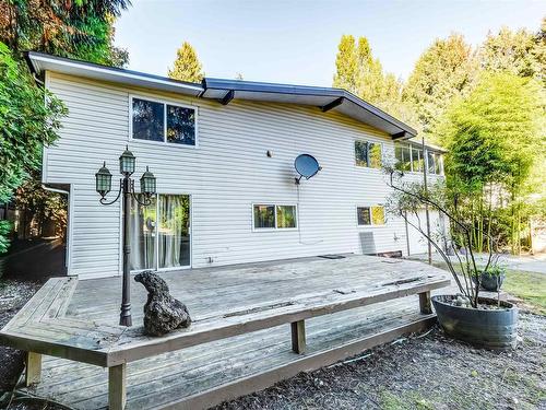 7674 Burris Street, Burnaby, BC 