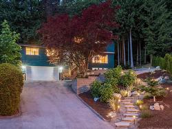 15 MCNAIR BAY  Port Moody, BC V3H 3N8