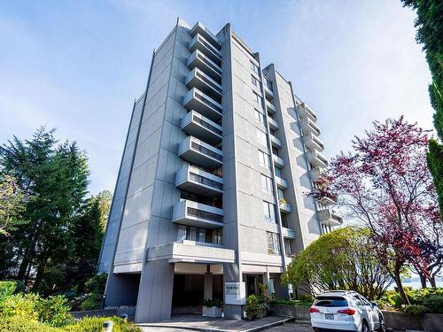 802 1930 Bellevue Avenue, West Vancouver, BC 