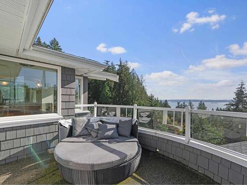 3797 Bayridge Avenue, West Vancouver, BC 