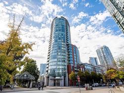 2303 58 KEEFER PLACE  Vancouver, BC V6B 0B8