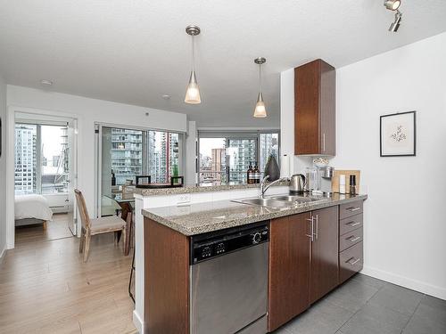 2303 58 Keefer Place, Vancouver, BC 