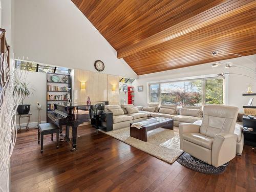 5483 Carnarvon Street, Vancouver, BC 