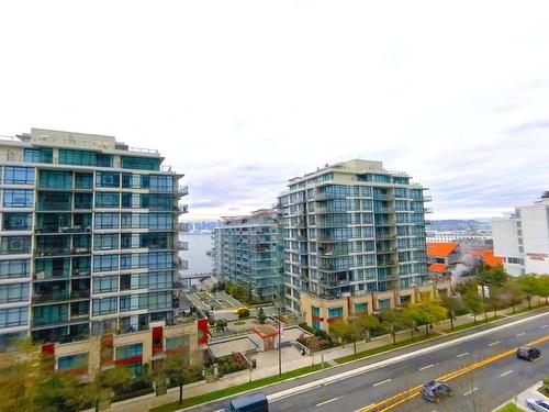 805 188 E Esplanade, North Vancouver, BC 