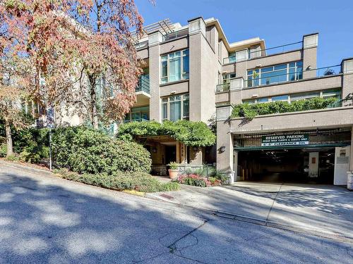 104 1896 Marine Drive, West Vancouver, BC 