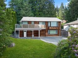 930 WELLINGTON DRIVE  North Vancouver, BC V7K 1K9