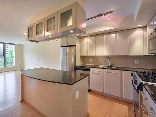 303 683 W Victoria Park, North Vancouver, BC 