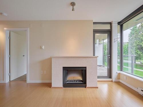 303 683 W Victoria Park, North Vancouver, BC 