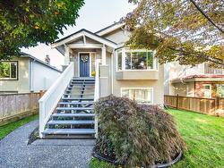 957 E 24TH AVENUE  Vancouver, BC V5V 2A8