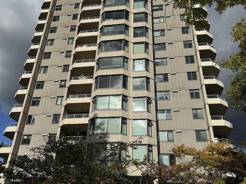 803 7321 Halifax Street, Burnaby, BC 