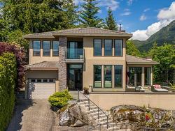 5401 W VISTA COURT  West Vancouver, BC V7W 3G8