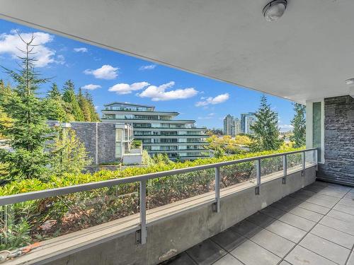 401 866 Arthur Erickson Place, West Vancouver, BC 