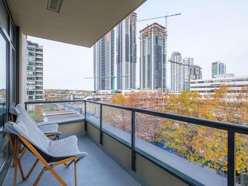 702 4250 Dawson Street, Burnaby, BC 