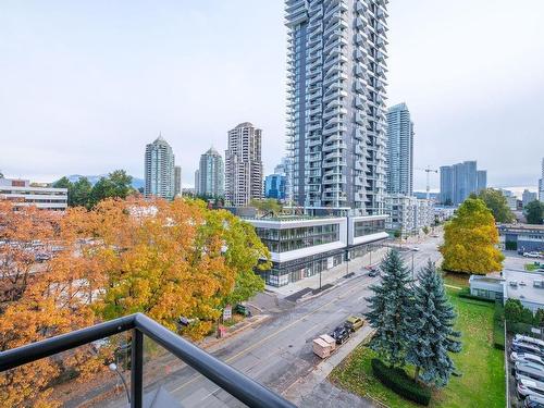 702 4250 Dawson Street, Burnaby, BC 