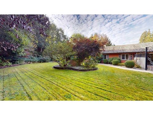 6241 Sechelt Inlet Road, Sechelt, BC 