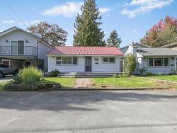 3355 FLINT STREET  Port Coquitlam, BC V3B 4J3