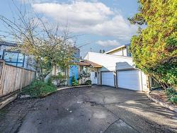 8340 LUNEN ROAD  Richmond, BC V6Y 2X2