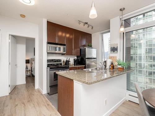 1709 688 Abbott Street, Vancouver, BC 