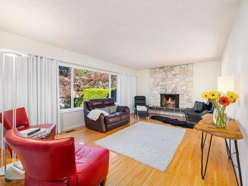 1038 Carnaby Place, North Vancouver, BC 