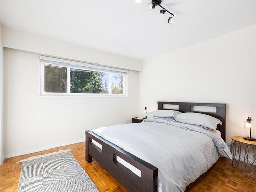 1038 Carnaby Place, North Vancouver, BC 