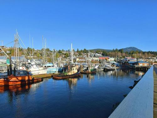 101 263 Gower Point Road, Gibsons, BC 