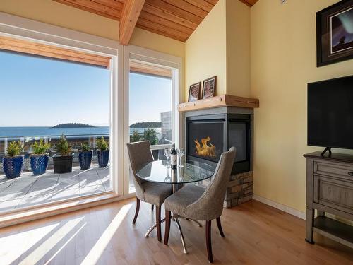 6498 Ember Place, Sechelt, BC 