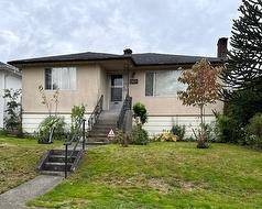 3168 16TH AVENUE  Vancouver, BC V5M 2M6