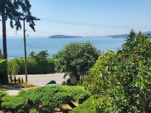 5218 Sunshine Coast Highway, Sechelt, BC 