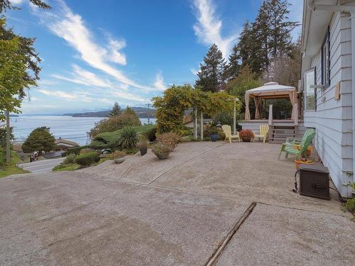 5218 Sunshine Coast Highway, Sechelt, BC 