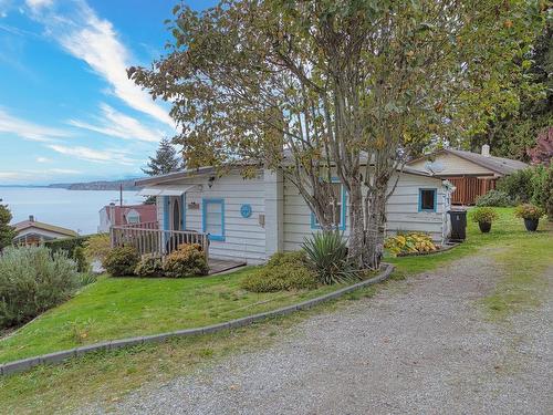 5218 Sunshine Coast Highway, Sechelt, BC 