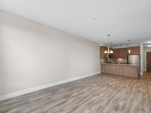 307 4307 Hastings Street, Burnaby, BC 