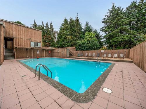 201 5645 Barker Avenue, Burnaby, BC 