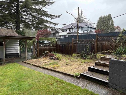 3365 Lonsdale Avenue, North Vancouver, BC 