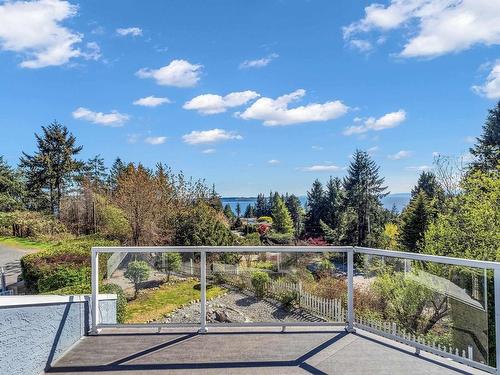 4193 Almondel Court, West Vancouver, BC 