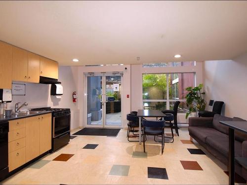 614 933 Seymour Street, Vancouver, BC 