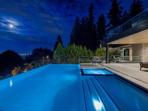 449 Hillcrest Street, West Vancouver, BC 