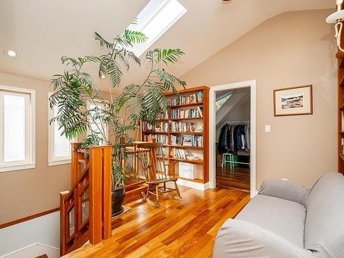 142 E 27Th Avenue, Vancouver, BC 