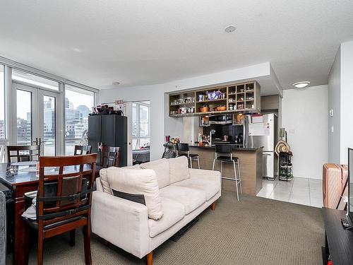 906 833 Seymour Street, Vancouver, BC 