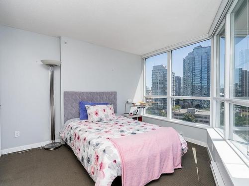 906 833 Seymour Street, Vancouver, BC 