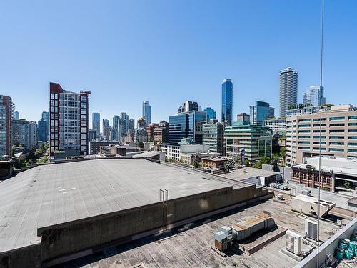 906 833 Seymour Street, Vancouver, BC 