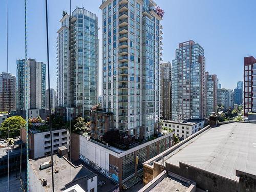 906 833 Seymour Street, Vancouver, BC 