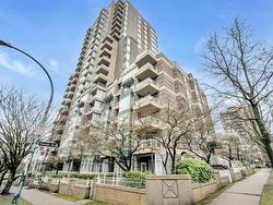 1303 5189 GASTON STREET  Vancouver, BC V5R 6C7