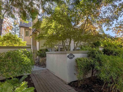 2262 W 14Th Avenue, Vancouver, BC 