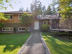 2091 BERKLEY AVENUE  North Vancouver, BC V7H 1Z6